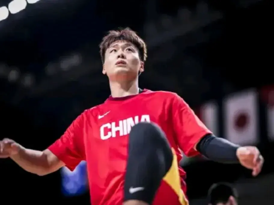 薪合同, 为期三年的, 球队中有李