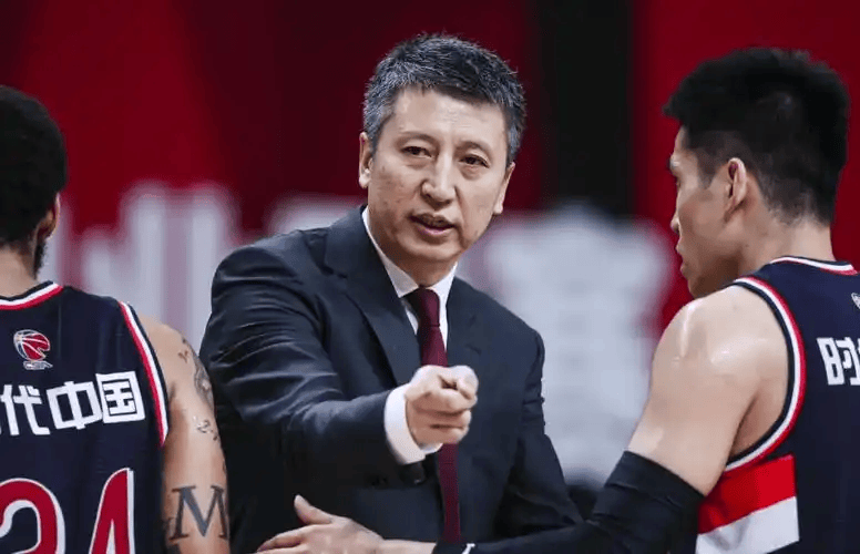 无缘执教辽宁，退役20年，郭士强如今职务、级别、待遇如何？