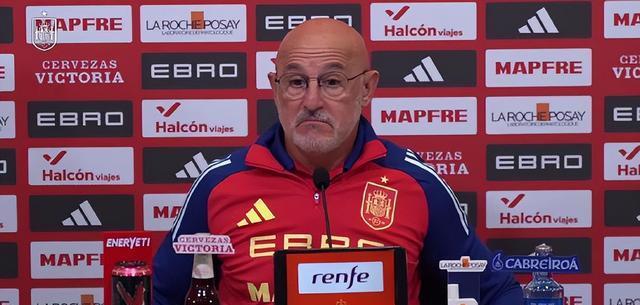 是足球比赛 是足球比赛